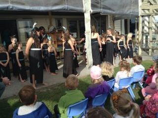 kapahaka1 big